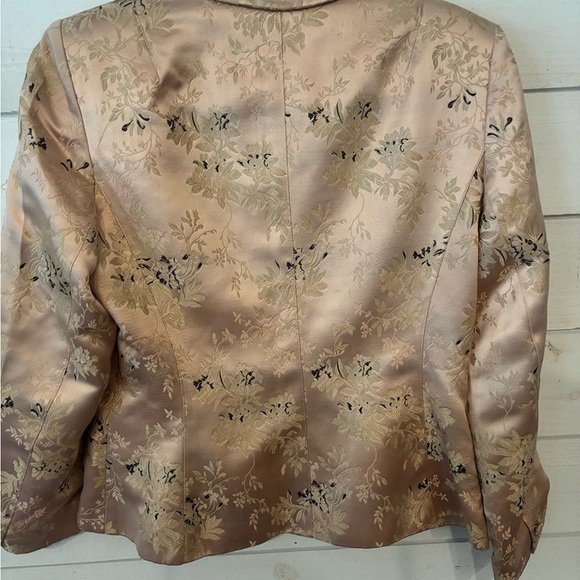 Kay Unger Floral Patterned Tan Jacket in size 8 - Picture 9 of 13